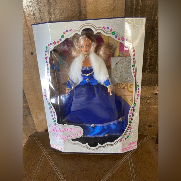 Other - Holiday Elegance 2000 Toys R Us Exclusive Jakks Pacific Fashion Doll Vintage Y2K
